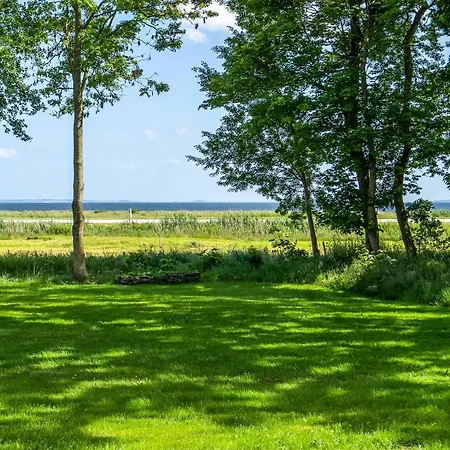 3 Bedroom Cozy In Casa vacanze Vesløs