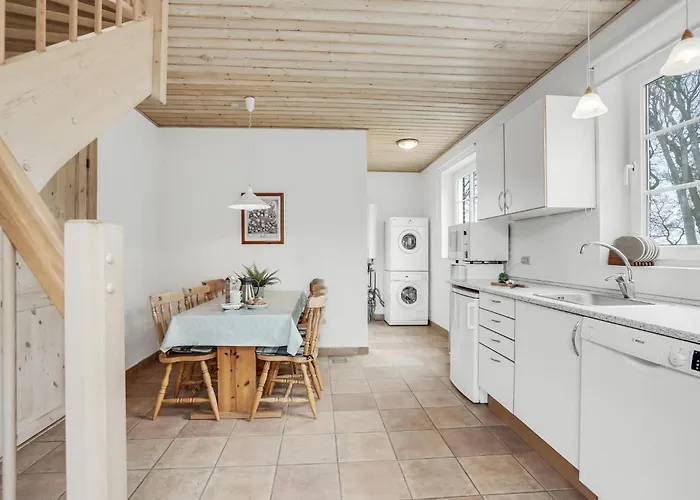 3 Bedroom Cozy In Casa vacanze